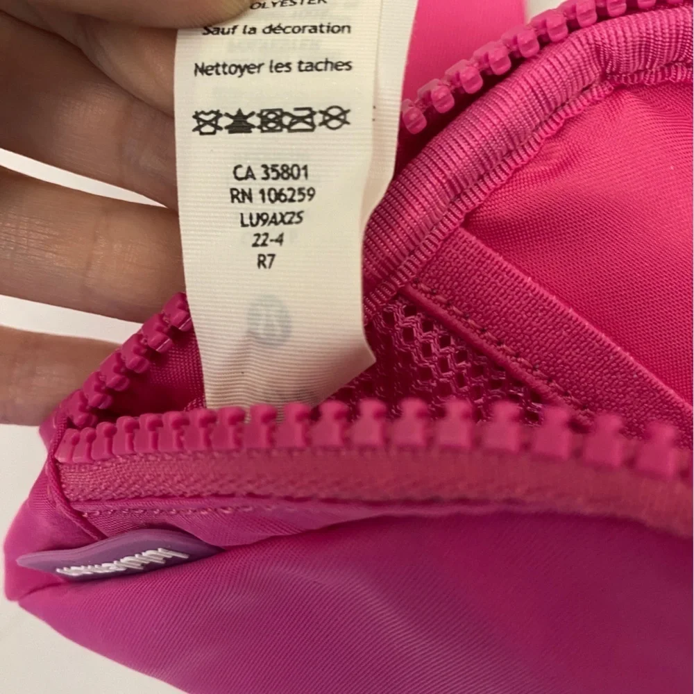 Lululemon || Everywhere Belt Bag 1L Sonic‎ Pink - Picture 8 of 10